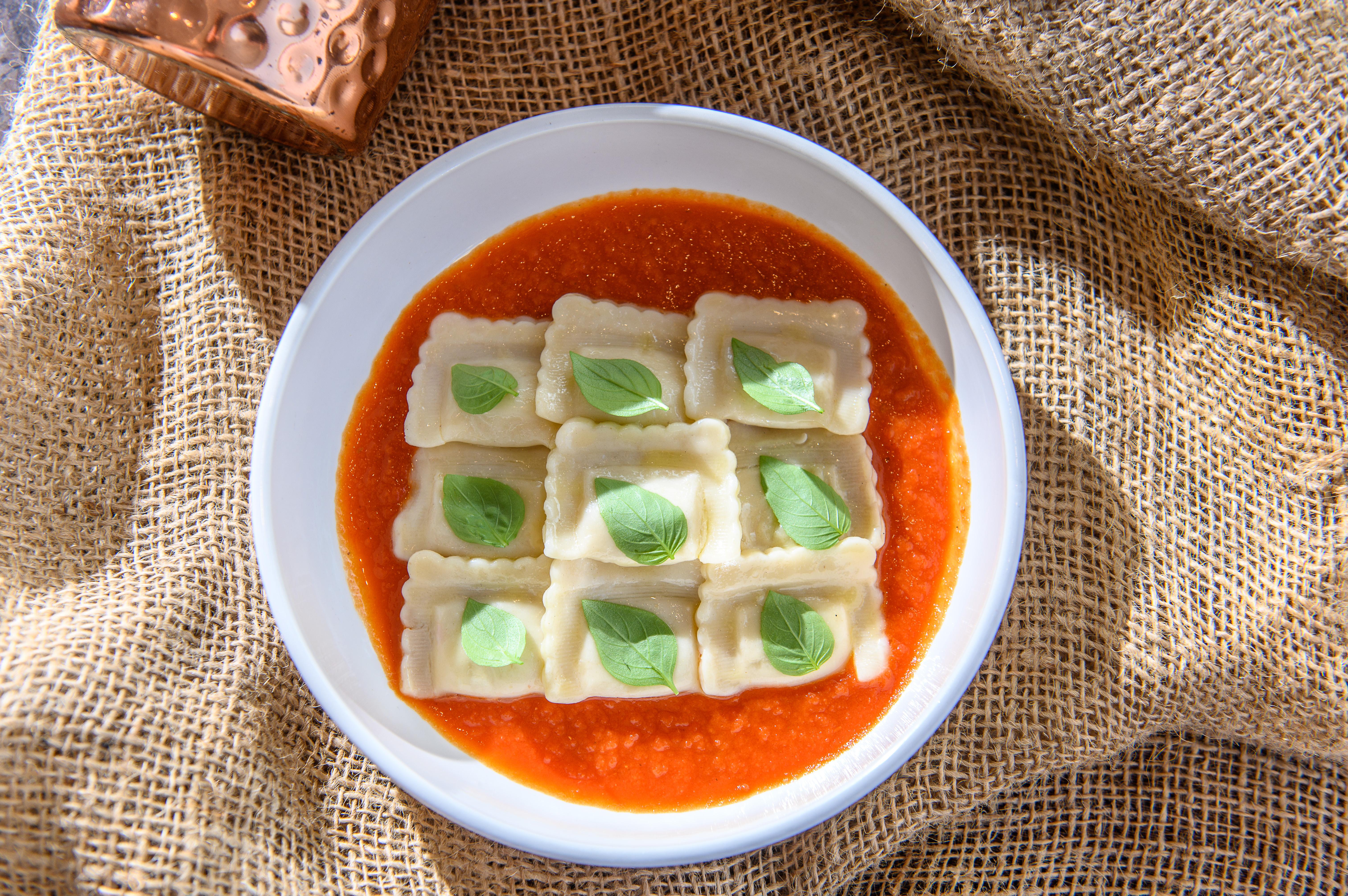 Minos Imperial Luxury Beach Resort & Spa Milatos Esterno foto A bowl of ravioli